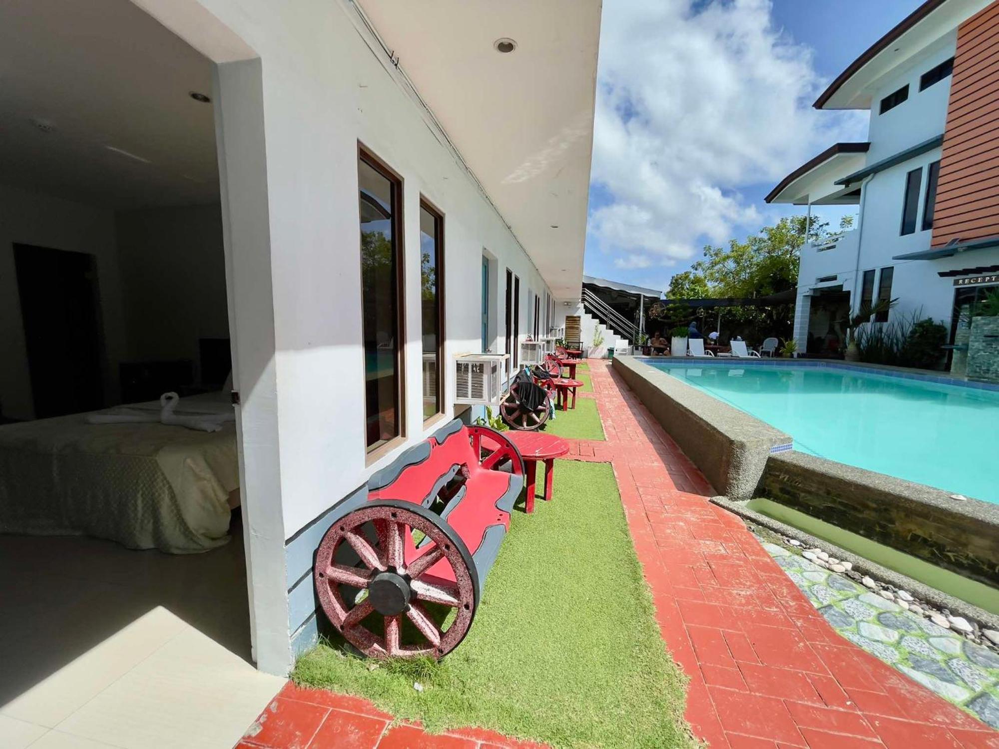 Little Rock Cebu Hotel Lapu-Lapu City Kültér fotó