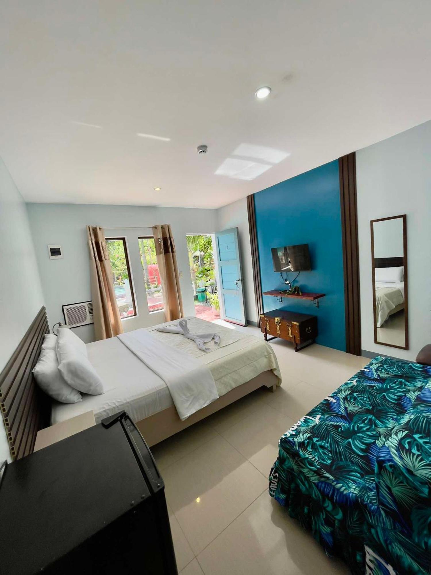Little Rock Cebu Hotel Lapu-Lapu City Kültér fotó